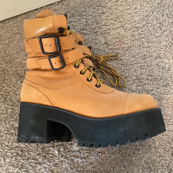 Poster Grl Put In Work Nubuck Combat Boot - Picture 6 of 7